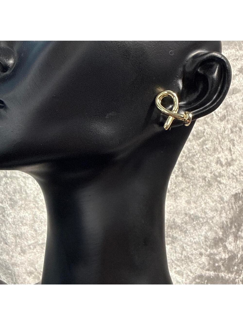 Gold plated nail loop earrings